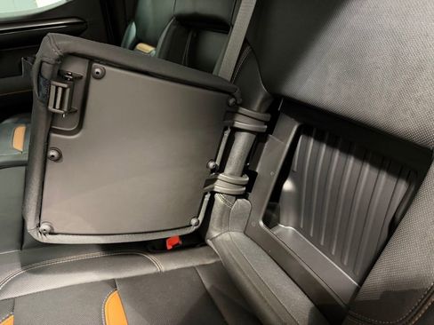 Used 2024 GMC Sierra 1500 AT4 w/ Technology Package image 37