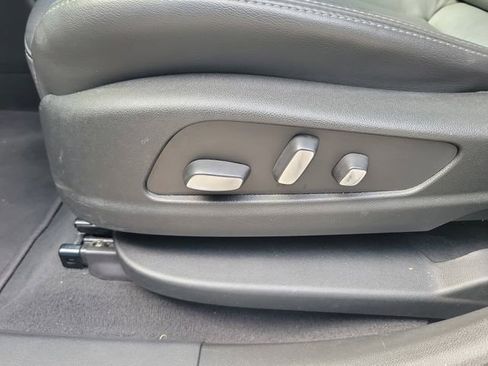 Used 2024 Cadillac XT6 Premium Luxury FWD image 16