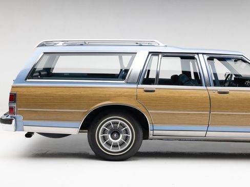 Used 1990 Buick Le Sabre Estate RWD image 21