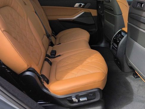 New 2026 BMW X7 xDrive40i w/ Premium Package AWD/4WD image 22