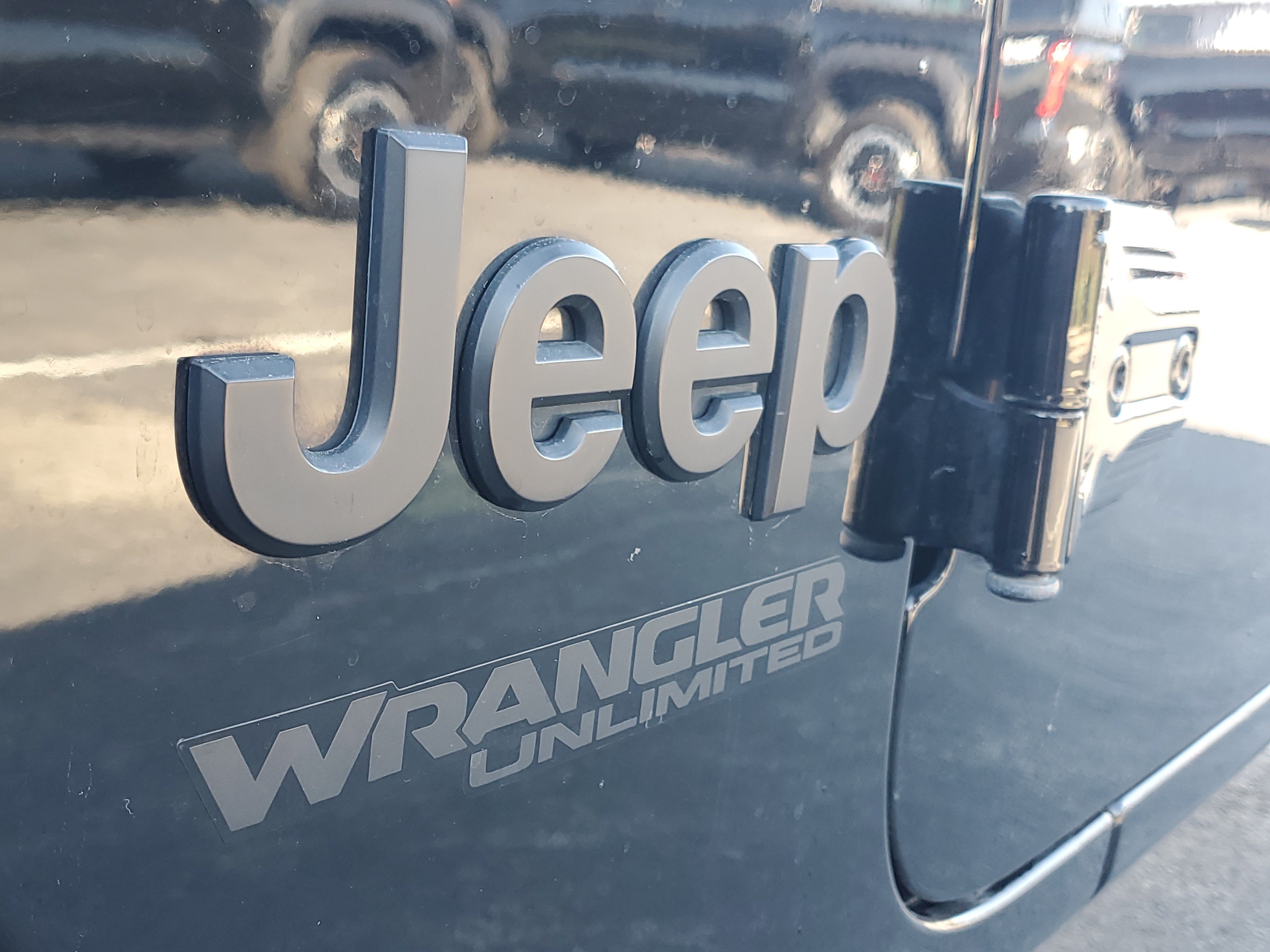 Used 2022 Jeep Wrangler Unlimited Sport w/ Sun And Sound Package AWD/4WD image 7