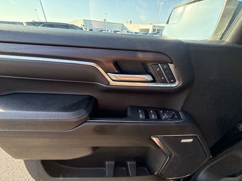 Used 2024 GMC Sierra 1500 SLT w/ SLT Convenience Package image 29