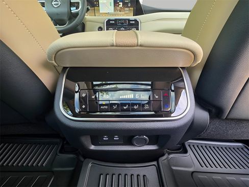 New 2026 Nissan Armada Platinum image 15