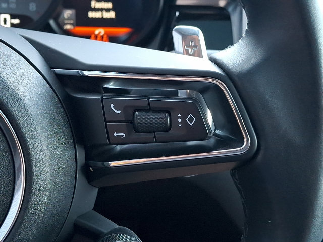 Certified 2024 Porsche Macan S AWD/4WD image 26