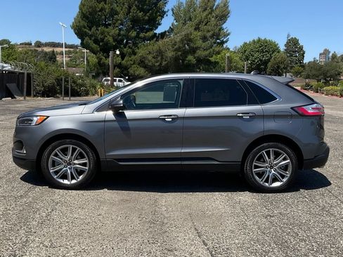 Used 2024 Ford Edge Titanium w/ Equipment Group 301A AWD/4WD image 3