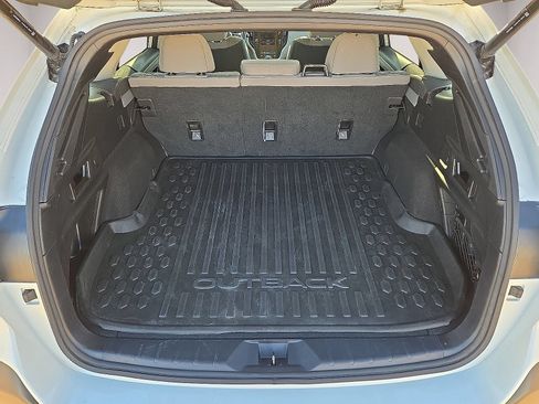 Used 2021 Subaru Outback Premium AWD/4WD image 13