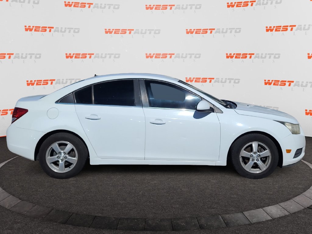 Used 2012 Chevrolet Cruze LT FWD image 6