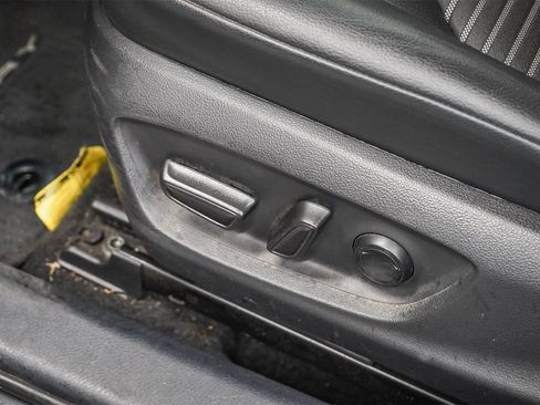 Used 2021 Toyota Camry SE image 22