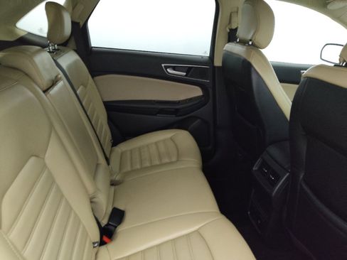 Used 2017 Ford Edge SEL w/ Equipment Group 201A AWD/4WD image 19