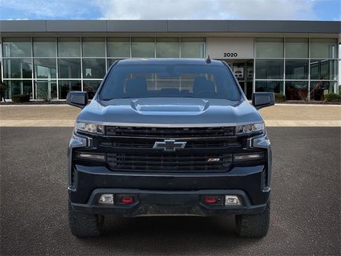 Used 2020 Chevrolet Silverado 1500 LT Trail Boss w/ Convenience Package image 2
