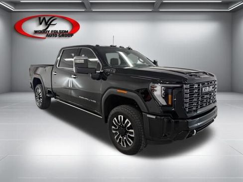 New 2026 GMC Sierra 2500 Denali Ultimate AWD/4WD image 3