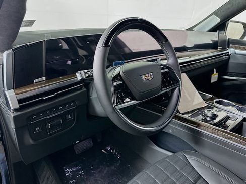 New 2026 Cadillac Escalade Platinum Sport w/ LPO, ONYX Package image 6