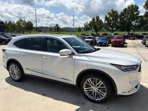 Used 2023 Acura MDX SH-AWD w/ Advance Package image 29
