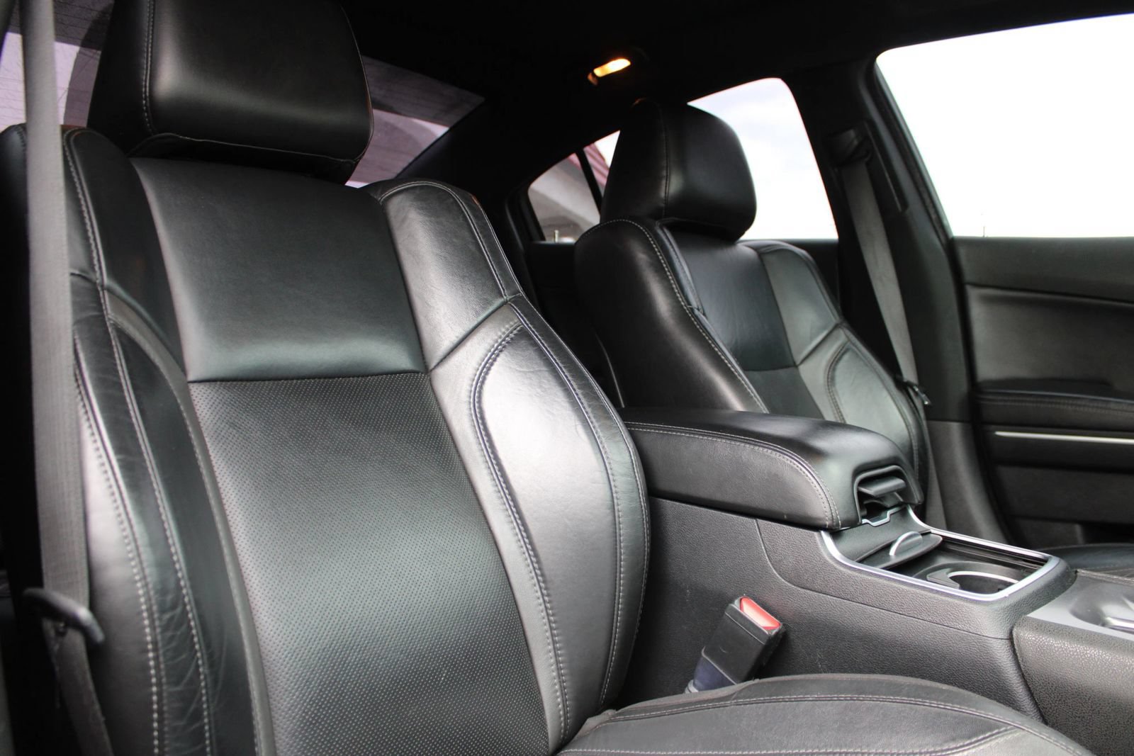 Used 2021 Dodge Charger SXT w/ Leather Interior Group RWD image 19