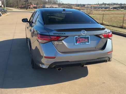 Used 2023 Nissan Sentra SR w/ Midnight Edition Package image 8