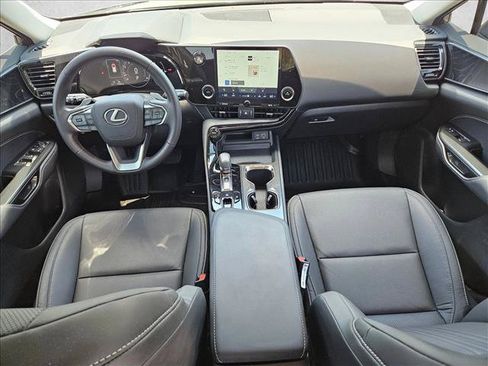 Used 2025 Lexus NX 250 FWD image 18