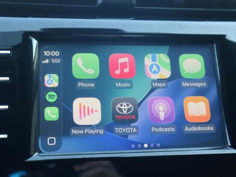 Used 2019 Toyota Camry SE w/ Carpet Mat Package image 57