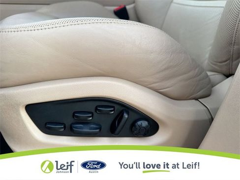 Used 2023 Porsche Cayenne image 18