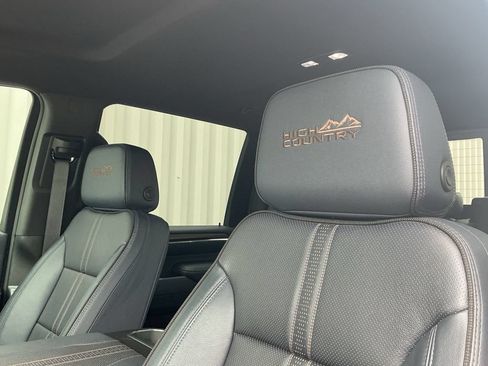 Used 2024 Chevrolet Silverado 3500 High Country AWD/4WD image 10