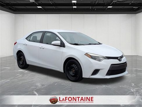 Used 2015 Toyota Corolla LE image 7