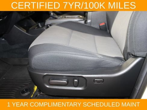 Used 2023 Toyota Tacoma TRD Sport AWD/4WD image 17