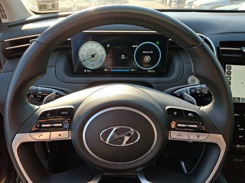 Certified 2023 Hyundai Tucson Limited AWD/4WD image 23