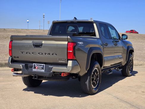 New 2026 Toyota Tacoma TRD Off-Road w/ TRD Off Road Premium Package image 5