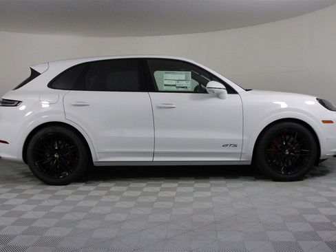 New 2026 Porsche Cayenne GTS image 8