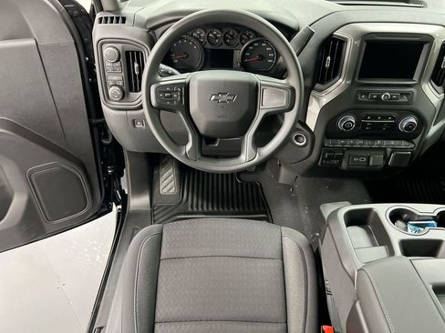 Used 2024 Chevrolet Silverado 1500 Custom Trail Boss AWD/4WD image 19