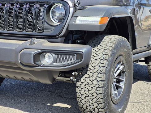 Certified 2026 Jeep Wrangler Willys image 9