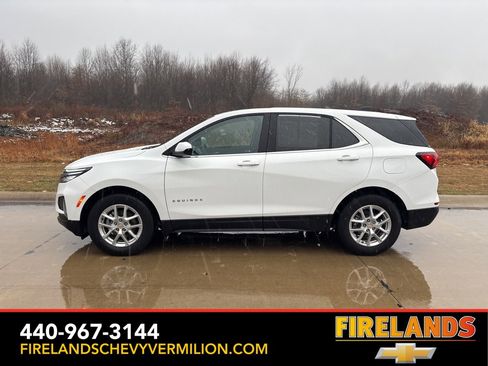 Certified 2024 Chevrolet Equinox LT image 2