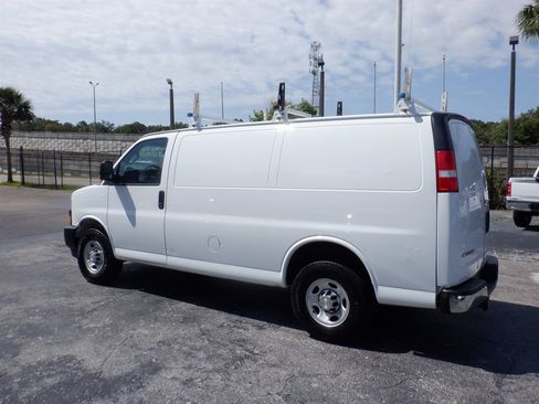 Used 2020 Chevrolet Express 2500 w/ Communications Package RWD image 3