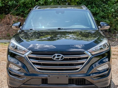 Used 2016 Hyundai Tucson Limited w/ Option Group 03 AWD/4WD image 8