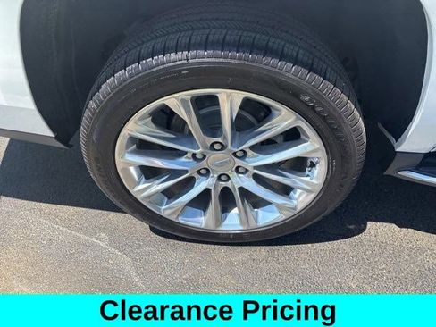 Used 2018 Cadillac Escalade ESV Luxury AWD/4WD image 44
