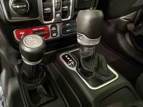 Used 2026 Jeep Wrangler Unlimited Rubicon AWD/4WD image 33