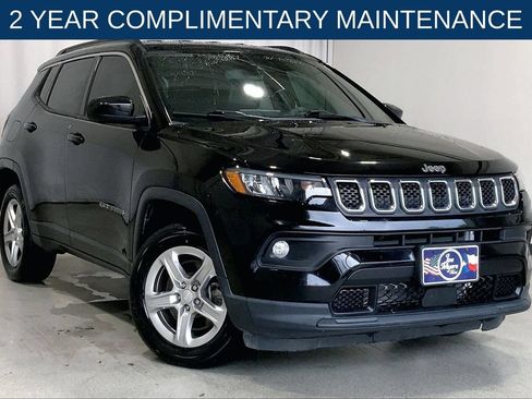 Used 2023 Jeep Compass Latitude AWD/4WD image 1