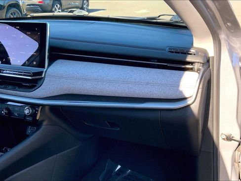 Certified 2022 Jeep Compass Latitude image 17