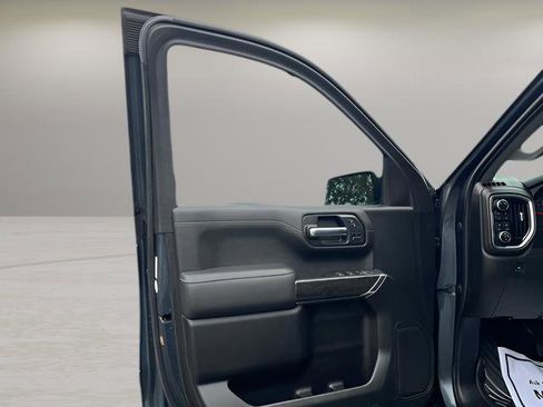 Used 2020 Chevrolet Silverado 1500 LTZ AWD/4WD image 9