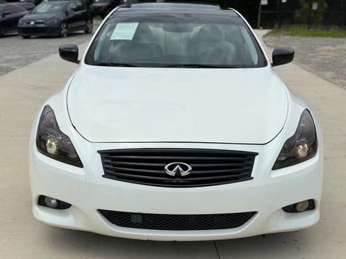 Used 2011 INFINITI G37 Journey w/ Premium Pkg image 3
