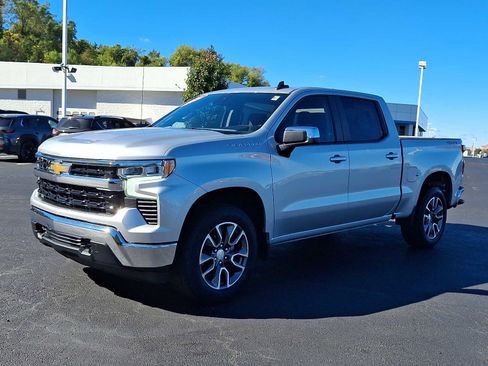 Used 2022 Chevrolet Silverado 1500 LT image 4