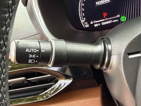 Certified 2024 Acura MDX SH-AWD w/ Technology Package image 30