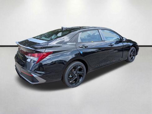 New 2026 Hyundai Elantra SEL Sport Premium image 4