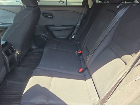 Used 2023 Nissan Rogue S FWD image 20