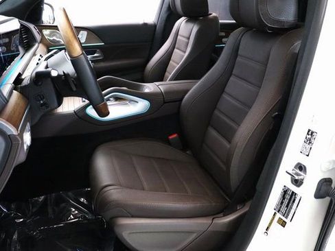Used 2022 Mercedes-Benz GLS 580 4MATIC image 22