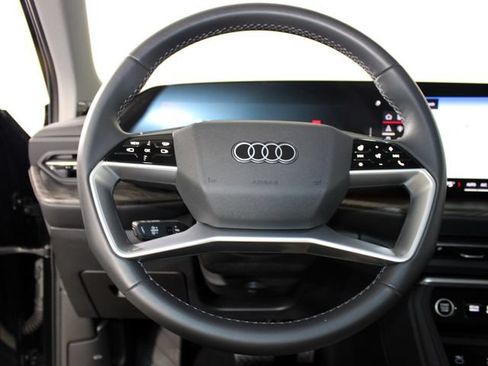 Used 2025 Audi Q5 Prestige AWD/4WD image 17