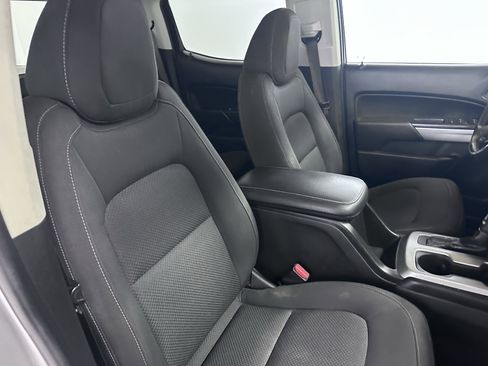 Used 2020 Chevrolet Colorado LT AWD/4WD image 34