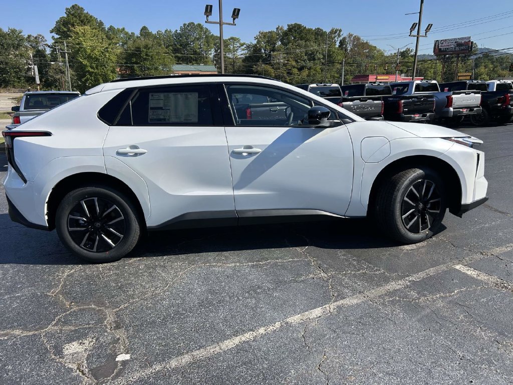 New 2027 Toyota bZ FWD image 2