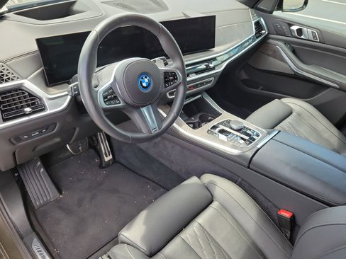 Used 2026 BMW X5 xDrive50e w/ M Sport Package AWD/4WD image 24