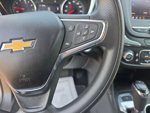 Used 2020 Chevrolet Equinox LT AWD/4WD image 17