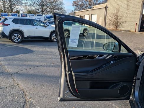 Used 2023 Genesis G80 2.5T image 11